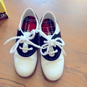 Girls size 1 black/white Saddle Oxford shoes